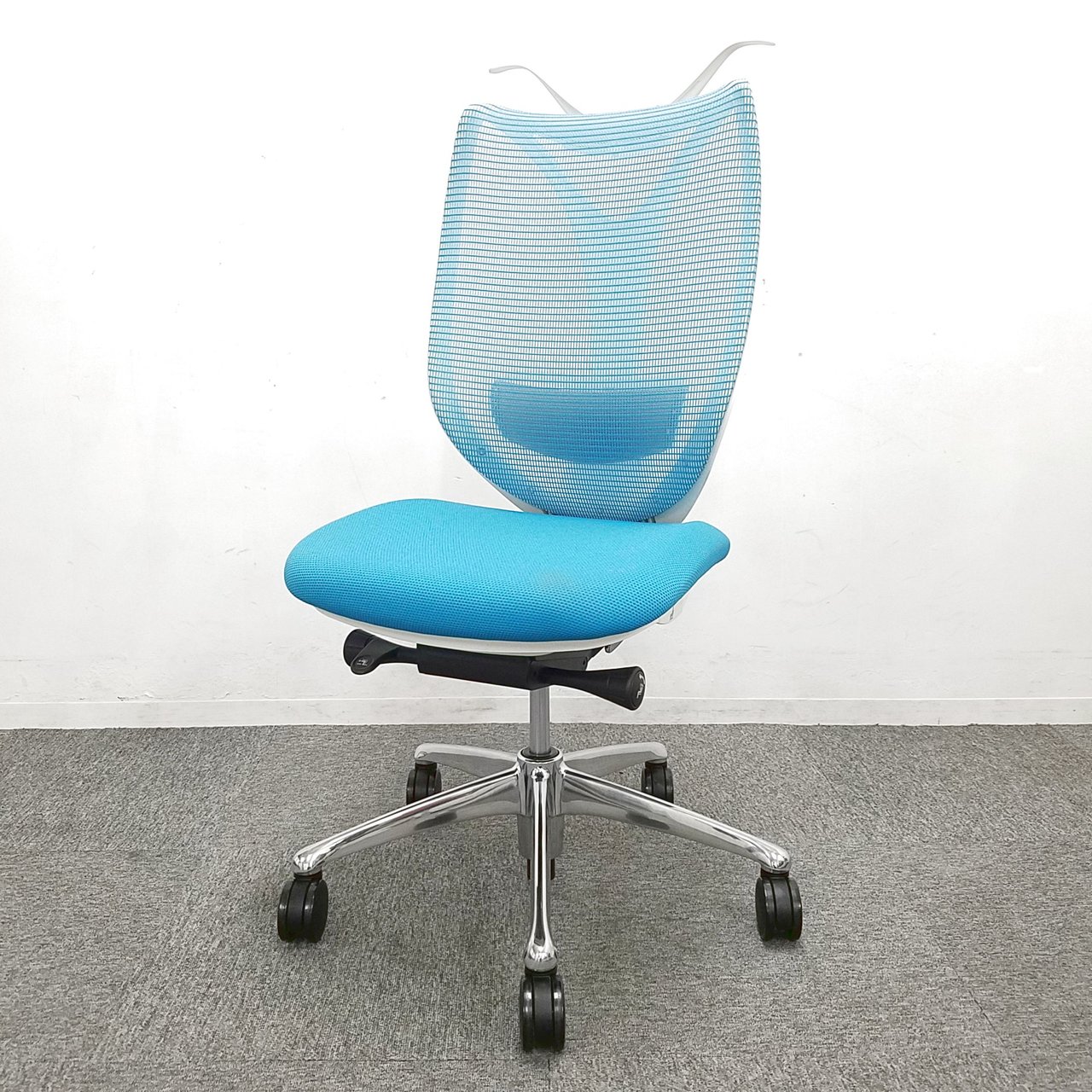 【12脚入荷】流れるような美しいフォルム「サブリナ」入荷！中古　オフィスチェア　高級チェア　メッシュチェア　テレワーク　在宅ワーク　サブリナ　前傾チルト
                        サブリナ 
                                    中古
            