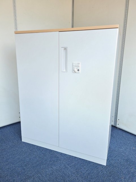 【中古】エディア   コクヨ（KOKUYO） ローキャビネット／両開き