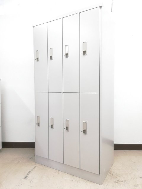 【中古】多人数ロッカー  イトーキ（ITOKI） 8人用更衣ロッカー