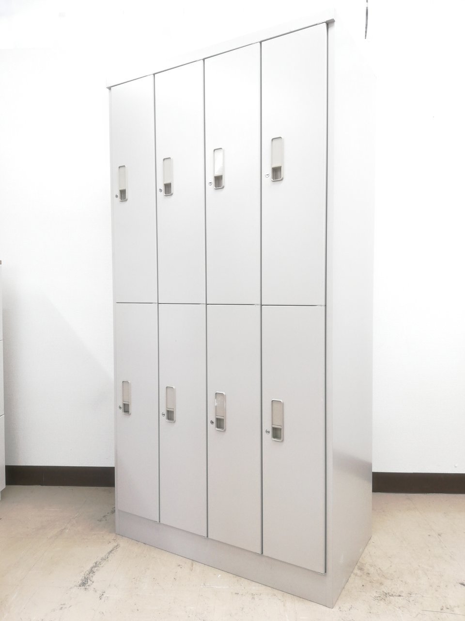 【急な増員にも嬉しい！】イトーキ製/8人用ロッカー/ニューグレー
                        その他シリーズ
                                    中古
            