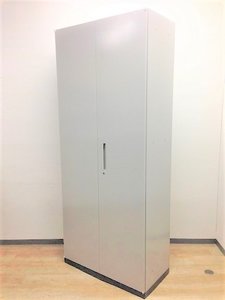 【汚れが目立ちにくい！】大容量のハイキャビネット！ウチダ/HS/グレー/両開き