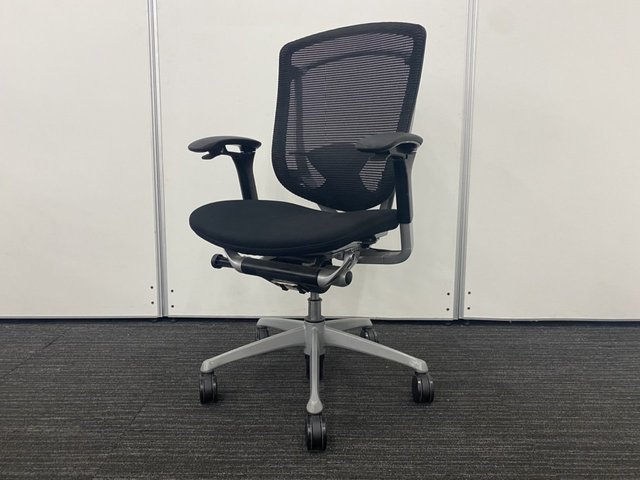 【中古】コンテッサ   オカムラ（okamura） 肘付ハイバックチェア