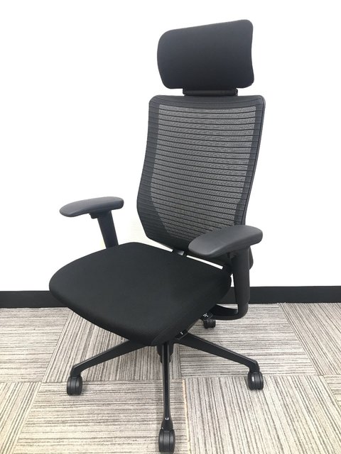 【中古】コーラル   オカムラ（okamura） 肘付ハイバックチェア