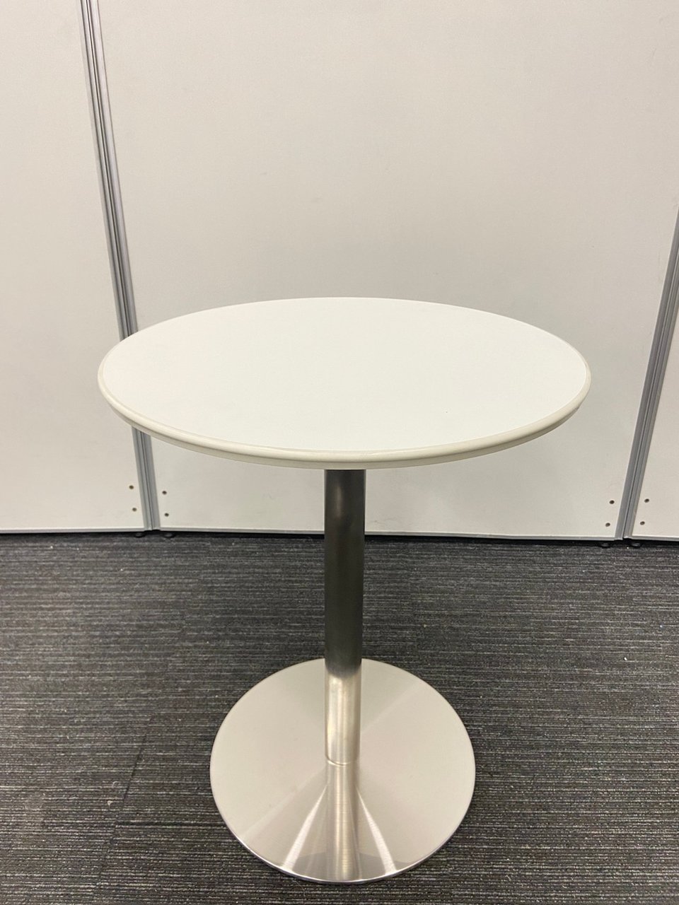 【希少】限定1台のみ！ホワイト丸テーブル！【倉庫在庫品】※
                        その他シリーズ
                                    中古
            