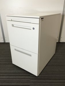 【30台入荷】イトーキ製  ホワイトカラーの3段ワゴン　フリーアドレス用