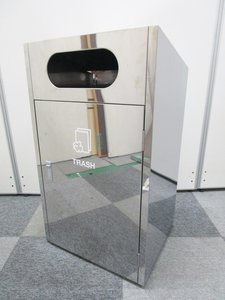 スタイリッシュな鏡面仕上げのゴミ箱