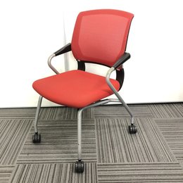 【コンパクト収納】コクヨ製　サテリテチェア　レッドメッシュ【スタッキングチェア】【軽量】【運びやすい】【京都・滋賀】