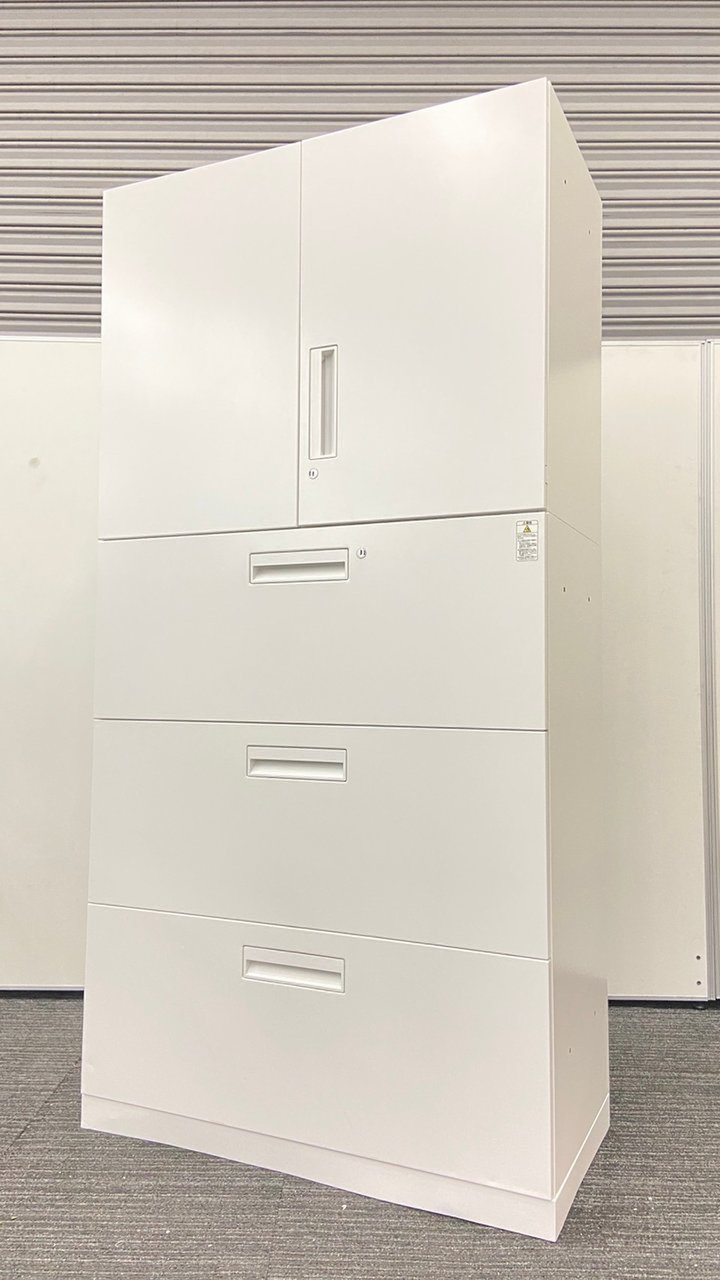 【早い者勝ち】清潔感溢れるホワイト色/女性でも上段に手が届く/コクヨ製エディアシリーズ
                        エディア 
                                    中古
            