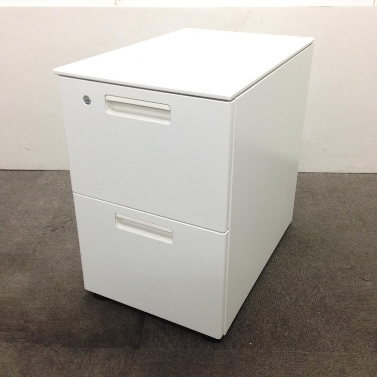 【大量入荷】コクヨ KOKUYO 2段ワゴン GT ホワイト A4ファイル収納 【中古家具】【新大阪】【北摂】【淀川区】【北区】
                        GTワゴン 
                                    中古
            