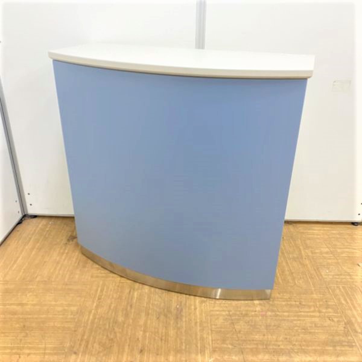【限定1台】インフォメーションカウンター　ブルーカラーがワンポイントアクセントに
                        USシリーズ
                                    中古
            