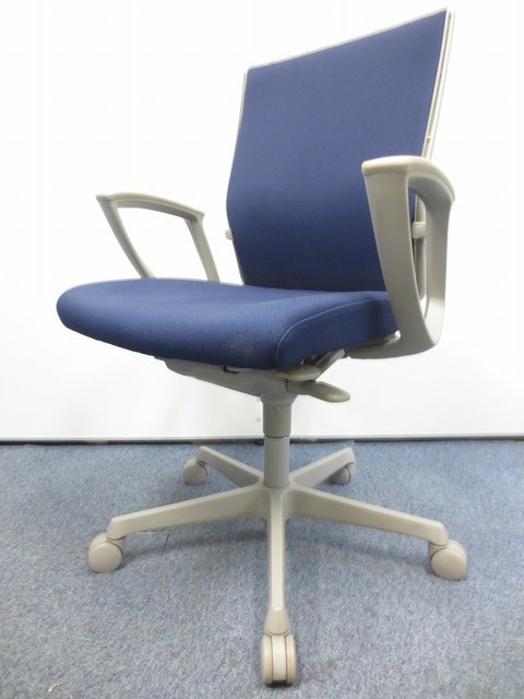 【中古】エスクード（クッション）   オカムラ（okamura） 肘無ハイバックチェア