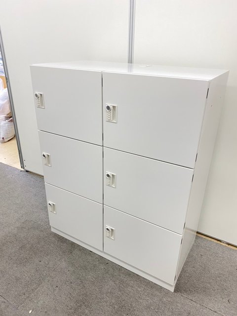 【状態良好品】
これ1台で6名用の収納スペース確保！
清潔感をもたらすホワイト！
■内田洋行/エルレージ/未使用品