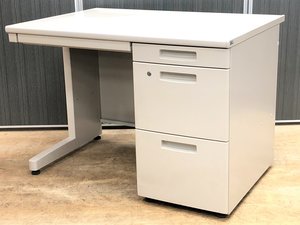 【4台入荷】配線機能と収納にこだわったスタンダードデスク【中古】【オフィス家具】【東京】【大阪】【愛知】【岐阜】【長野】【滋賀】