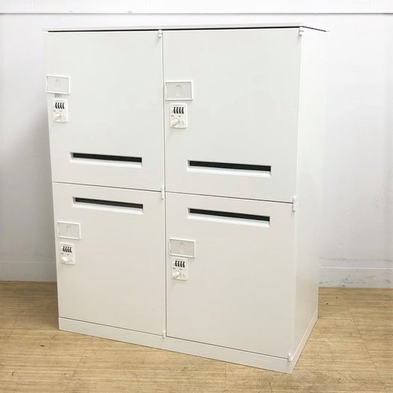 【中古】レクトライン   オカムラ（okamura） 4人用更衣ロッカー