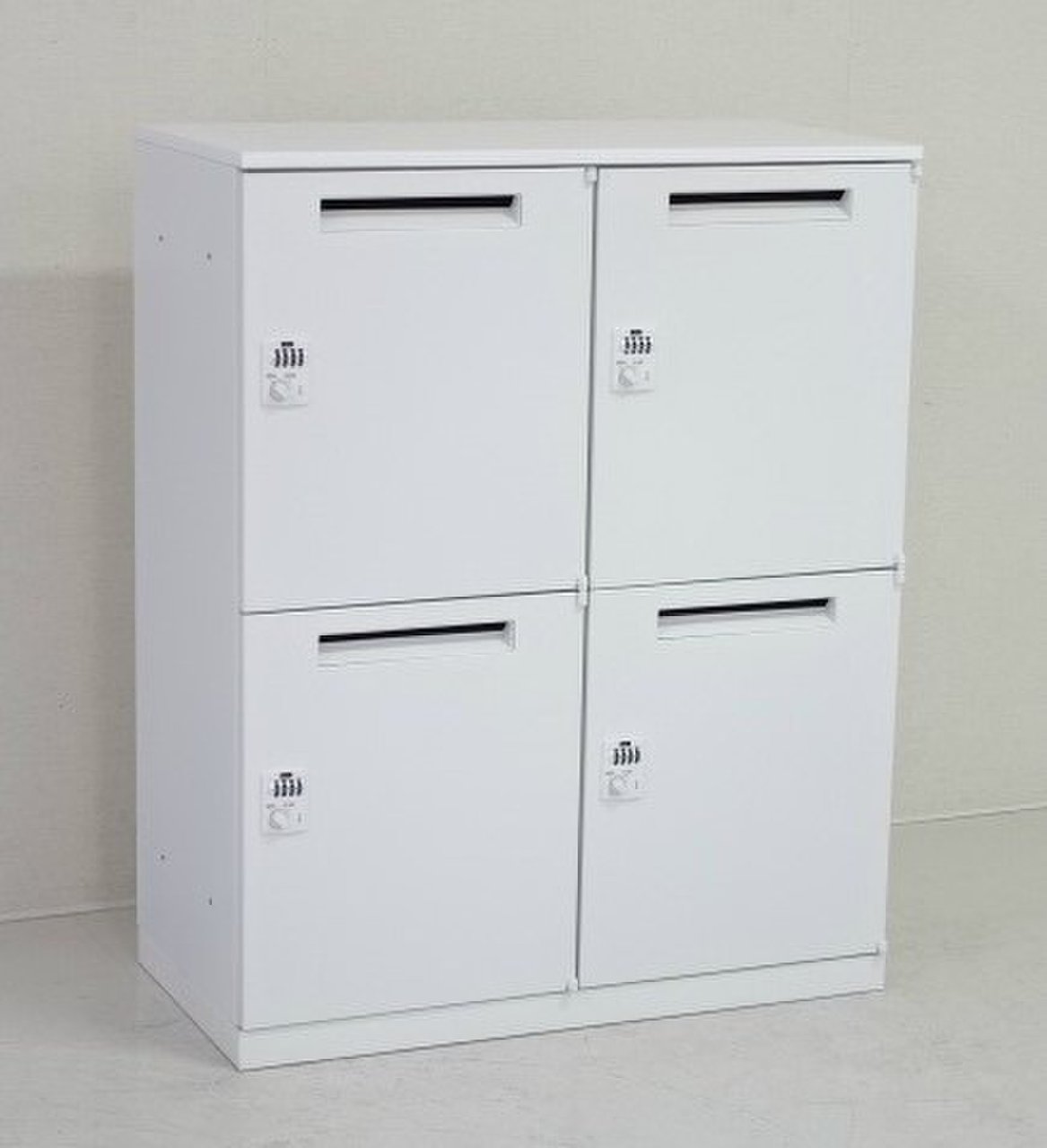 【残り1点！】【4人用メールロッカー】コクヨ製　メールロッカー　ホワイトカラー【収納】【京都・滋賀】
                        その他シリーズ
                                    中古
            