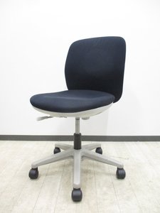 定価約3万円のチェアがなんとこの価格で購入できます！事務椅子　作業チェア　打ち合わせ用チェア