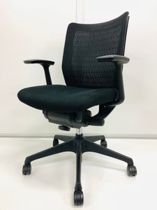 【定番シリーズ入荷！】導入実績多数の人気者！オカムラが生んだ名品、ヴィスコンテ！【固定肘】