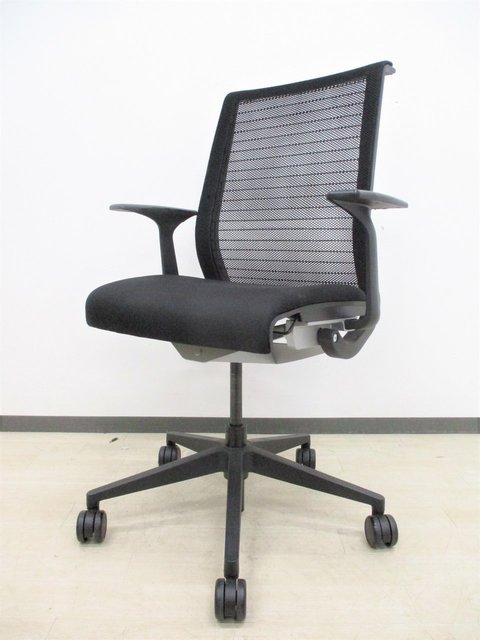 【中古】シンクチェア（2014年以前モデル）   Steelcase（スチールケース） 肘付ハイバックチェア