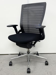 高級チェア　内田洋行　パルスチェア　ブラック　役員　稼働肘　テレワーク　在宅　個人　メッシュ　樹脂