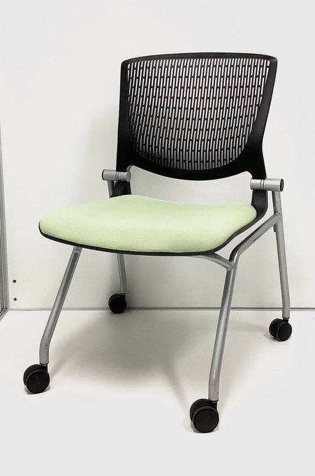 【中古】グラータ   オカムラ（okamura） ネスティングチェア