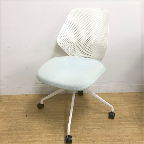 【中古】QuA(キュアチェア)  KG-980SC-WWE6 イトーキ（ITOKI） 肘無ローバックチェア