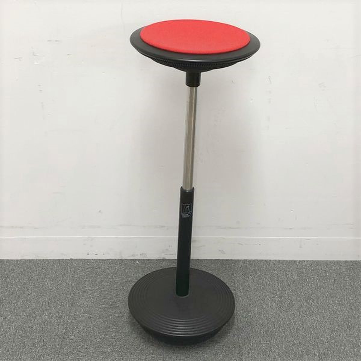 ウィルクハーン(Wilkhahn) /Stitz.(スティッツ) ハーフシーティングチェア　座面布　【デザイナーズ家具】 
                        スティッツ 
                                    中古
            