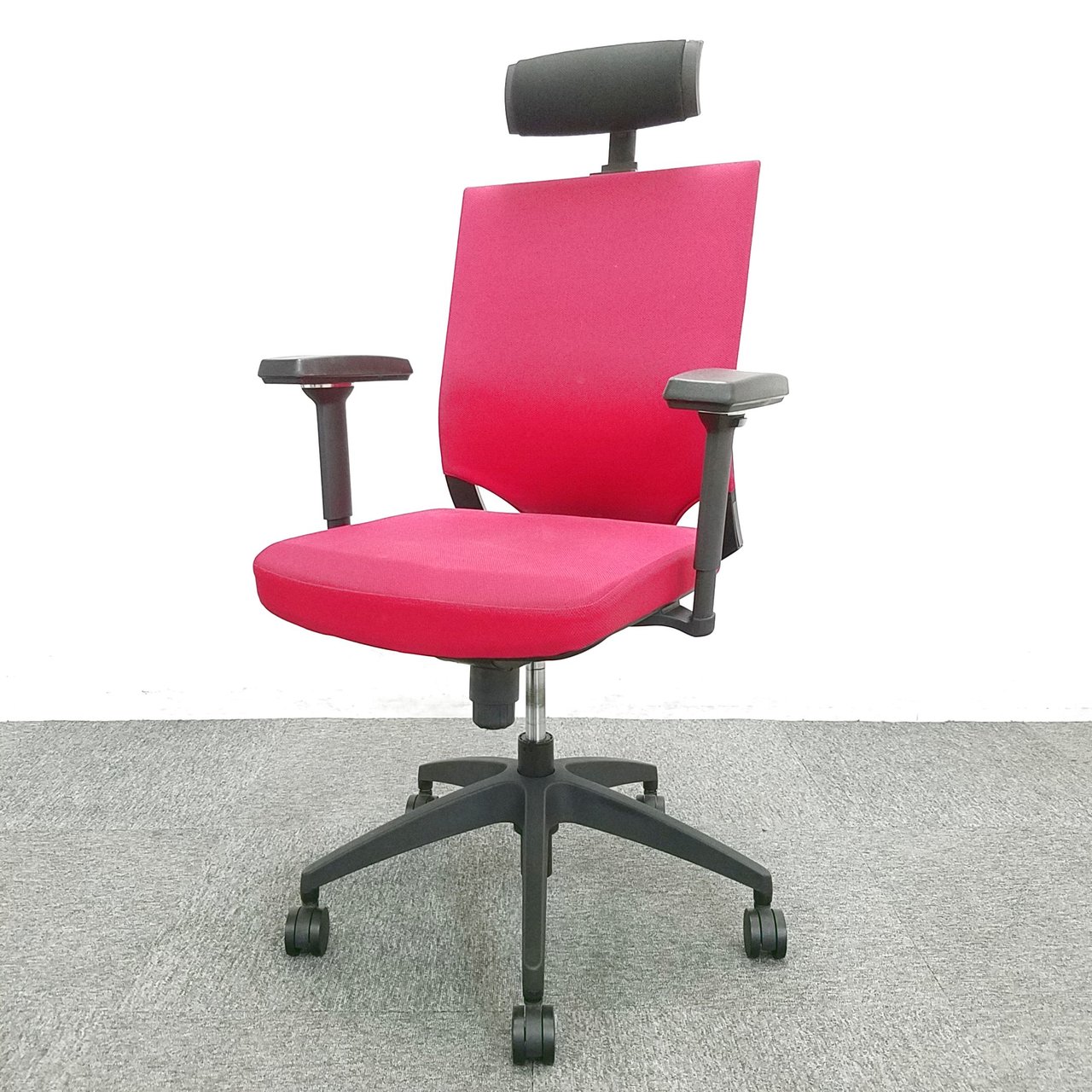 【2脚入荷】ヘッドレスト付きチェア入荷！中古　OAチェア　オフィスチェア　プラス　テレワーク　在宅ワーク
                        KT-6
                                    中古
            