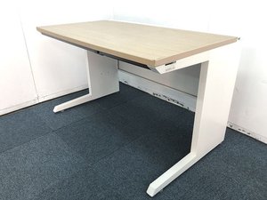 【定価約6万円！！ナチュラルカラー天板のオシャレ平机の入荷です！！ロ訳あり商品でお求めやすく！！】■イトーキ■CZR