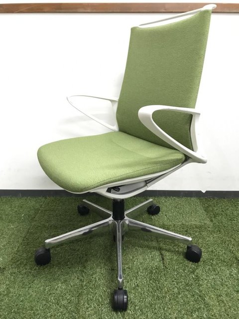 【中古】モード（アルミ脚）   オカムラ（okamura） 肘付ローバックチェア