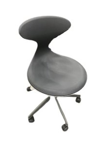 オフィスバスターズに初入荷！
【脳に汗をかけ！】
様々な姿勢をサポートするキャンパスアップシリーズ！
動きながら学ぶ事で議論が活性化し、理解が深まり、より深い学びへとつながりやすいそうです！