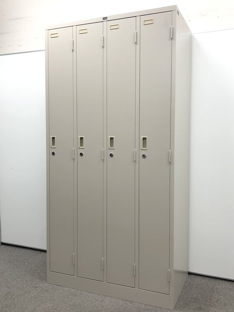 【中古】システム ロッカー   ウチダ（UCHIDA) 4人用更衣ロッカー