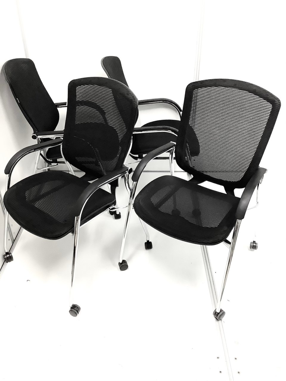 4脚＝1セット／セット価格（10％OFF）／おつとめ品／肘に摩耗がある為、特別価格にて／定番／ゲストチェア　◆Okamura／オカムラ　◆Contessa／コンテッサ ※横浜店撮影画※
                        コンテッサ 
                                    中古
            