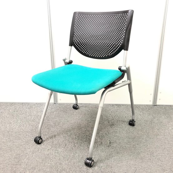 【中古】プロスタック   オカムラ（okamura） スタッキングチェア