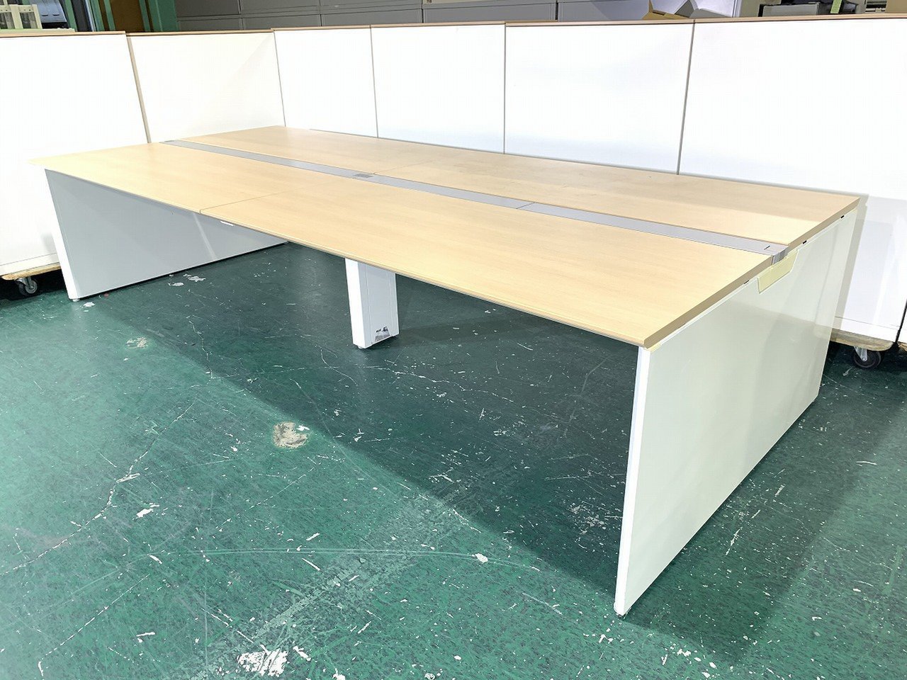 【最先端！！】流行りのフリーアドレスデスクが大量入荷です！【関西倉庫在庫】
                        プロユニット
                                    中古
            