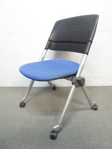 【16脚入荷！】｜ネスティングチェア｜スタッキングチェア｜使わないときは重ねて収納可能！会議室や講習室にオススメ！【関西在庫数ナンバーワン・尼崎店】
