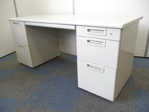 両袖机　プラス製　ＬＡ　ニューグレー色　限定1台　コスト重視　レア　入れ替え　新規購入　おすすめ