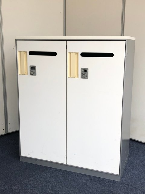 【中古】ユニフレックス   コクヨ（KOKUYO） 2人用更衣ロッカー