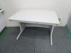 横幅1000㎜　平机　オカムラ製　SD　定番デスク