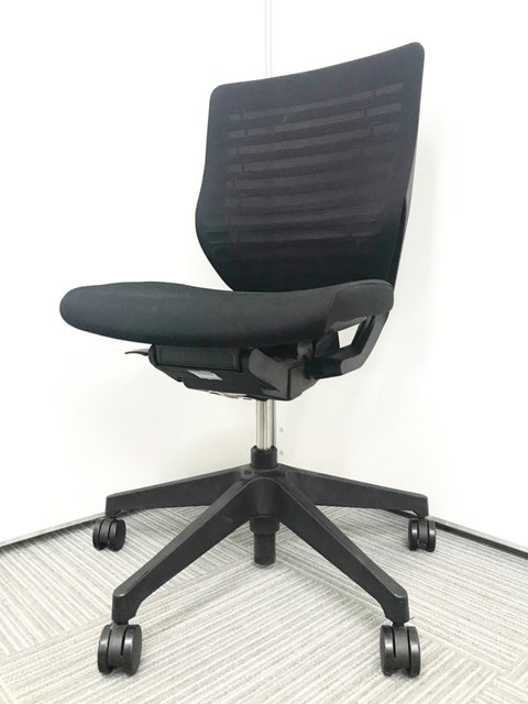 【中古】エピオス   イトーキ（ITOKI） 肘無ローバックチェア