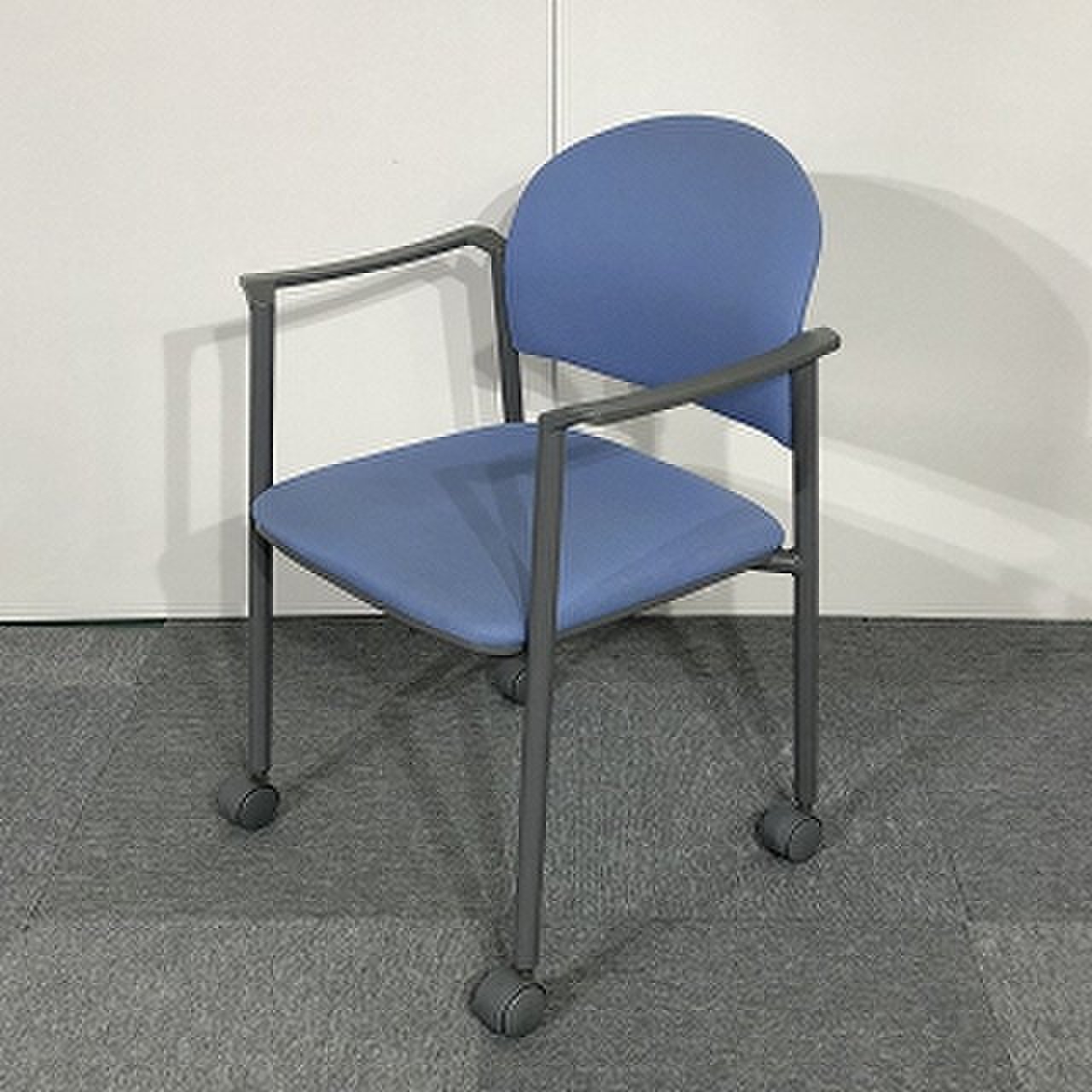 ナイキ製　スタッキングチェア入荷！【関西倉庫在庫】
                        その他シリーズ
                                    中古
            