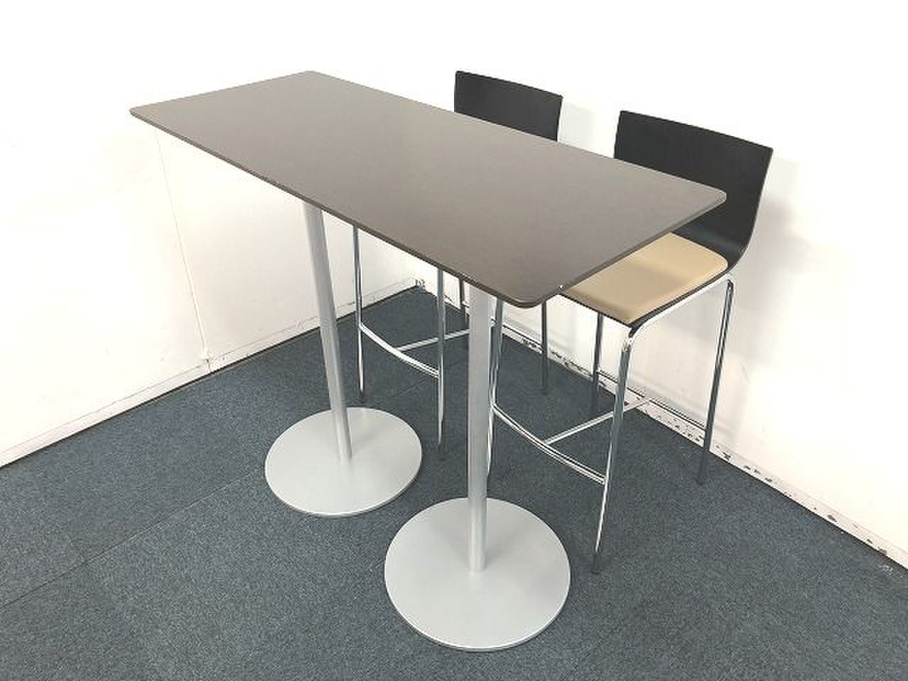 【定価約17万円！！横幅1200ｍｍサイズのハイカウンターとハイチェアのセット商品の入荷です！！】自宅でリフレッシュ空間■内田洋行■MRR
                        その他シリーズ
                                    中古
            