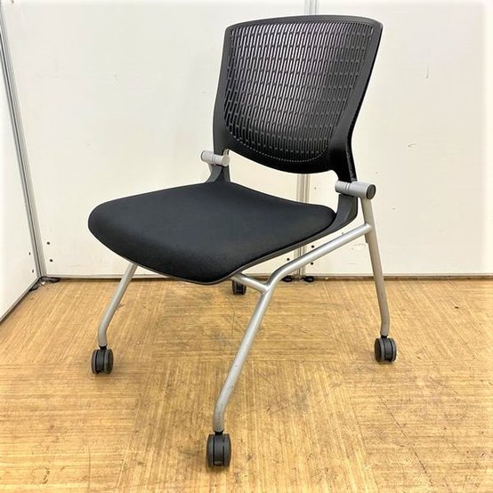 【中古】グラータ  8142GR オカムラ（okamura） ネスティングチェア