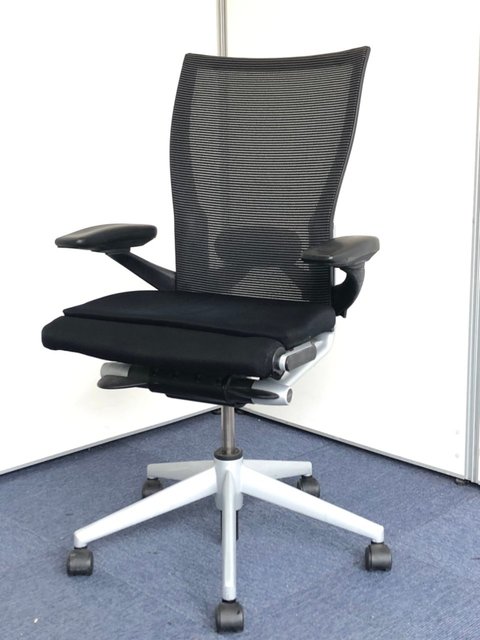 【中古】x99   HAWORTH（ヘイワース） 肘付ハイバックチェア