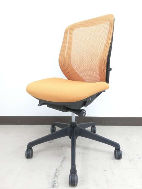 大人気／定番／前傾チルト／流行　◆Okamura／オカムラ◆Sylphy／シルフィー