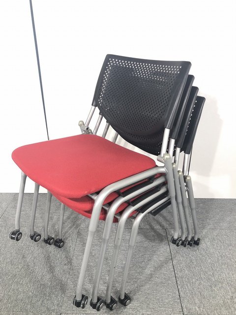 【中古】プロスタック  オカムラ（okamura） スタッキングチェア