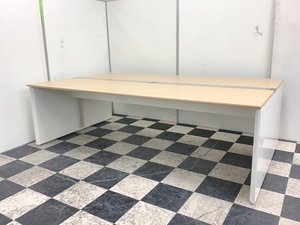 【4人用としておすすめ商品！！ナチュラルカラー！！配線カバーも使いやすく快適なフリアドの入荷です！！】【倉庫内在庫】■オカムラ■プロユニットフリーウェイ