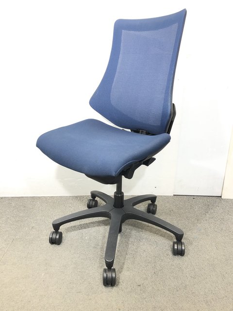 スリムでスタイリッシュなオシャレチェア！イトーキ　エフ　メッシュタイプ