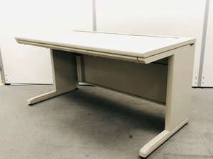 【揃います！！】【W1400で広々使える】コクヨの定番デスク！【MX】【KOKUYO】