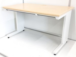 プラス製のナチュラル天板デスク入荷致しました！