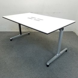 【1台限定入荷】高品質で高機能なテーブル入荷！中古　テーブル　オフィス　オカムラ　インターアクトMT